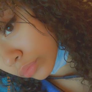 Meet your Posher, Mae